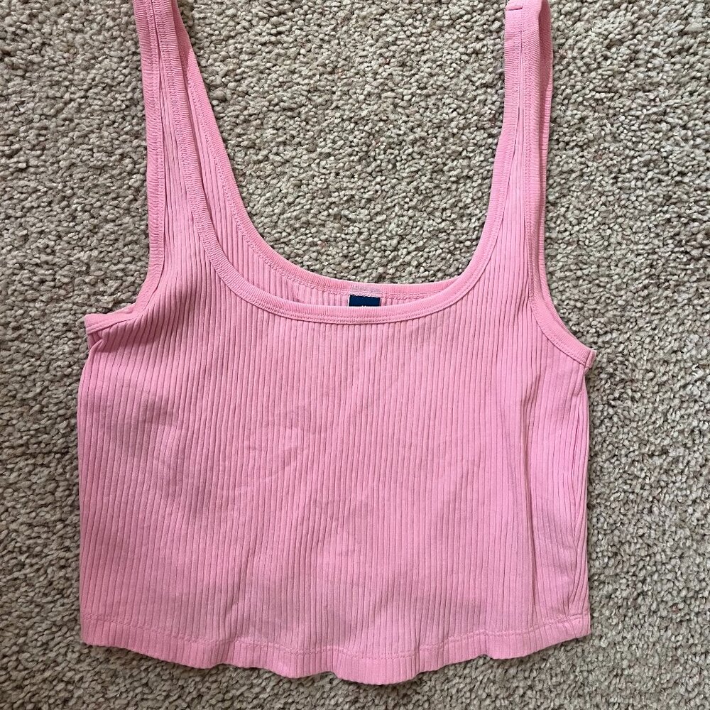 Old Navy Ribbed Crop Tank
